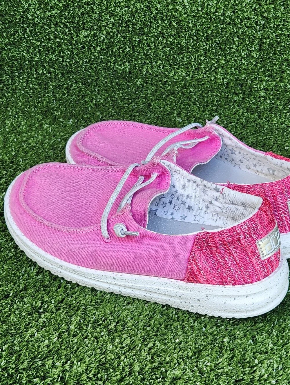Hey Dude Wendy Kids Little Girls Walking Funk Fuxia Comfort Slip-on Shoes Size 1